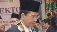 Foto : Rektor Unira Malang, H. Imron Risyadi Hamid