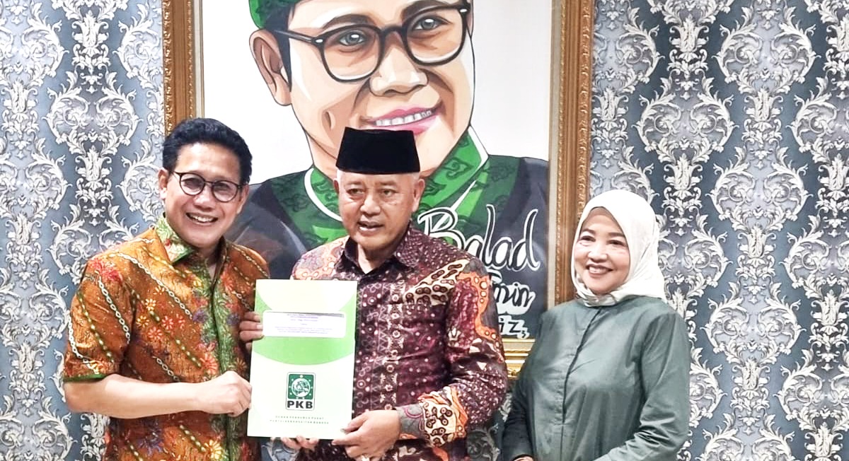 Foto : Sanusi terima surat rekomendasi dari DPP PKB